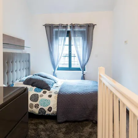 Maison Léonard Hébergement de vacances *